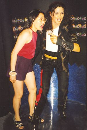 julie_jacko.jpg (26103 bytes)